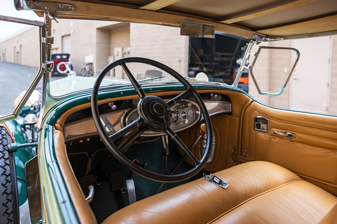 1931 Cadillac V-12 - Image 5 of 31
