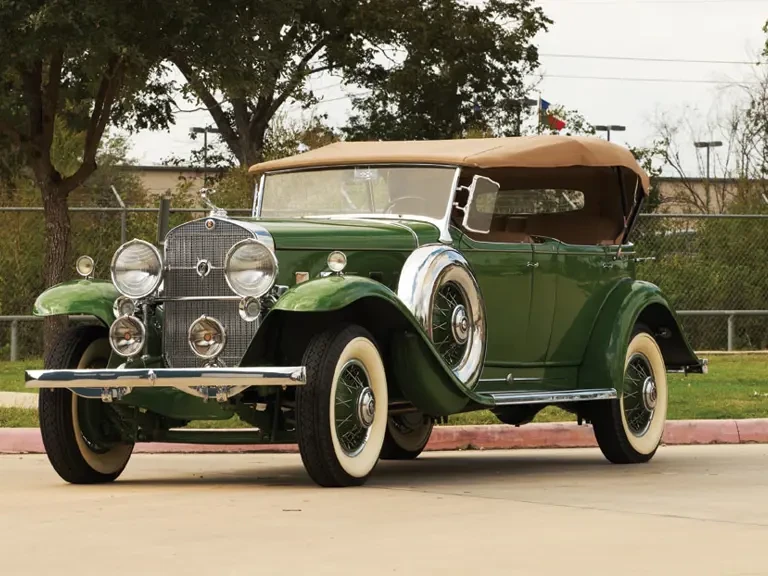 1931 Cadillac V-12 - Image 2 of 2