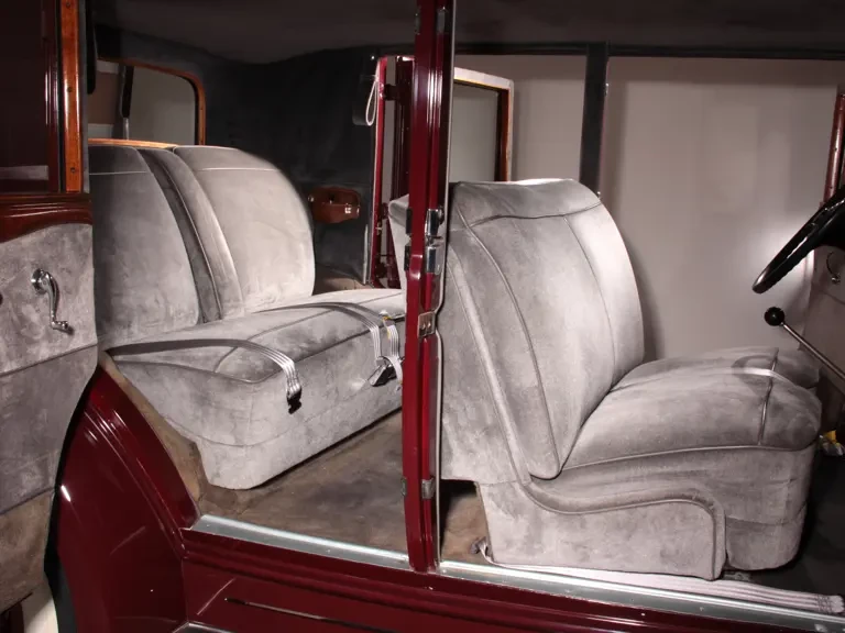 1931 Cadillac V-12 - Image 9 of 11