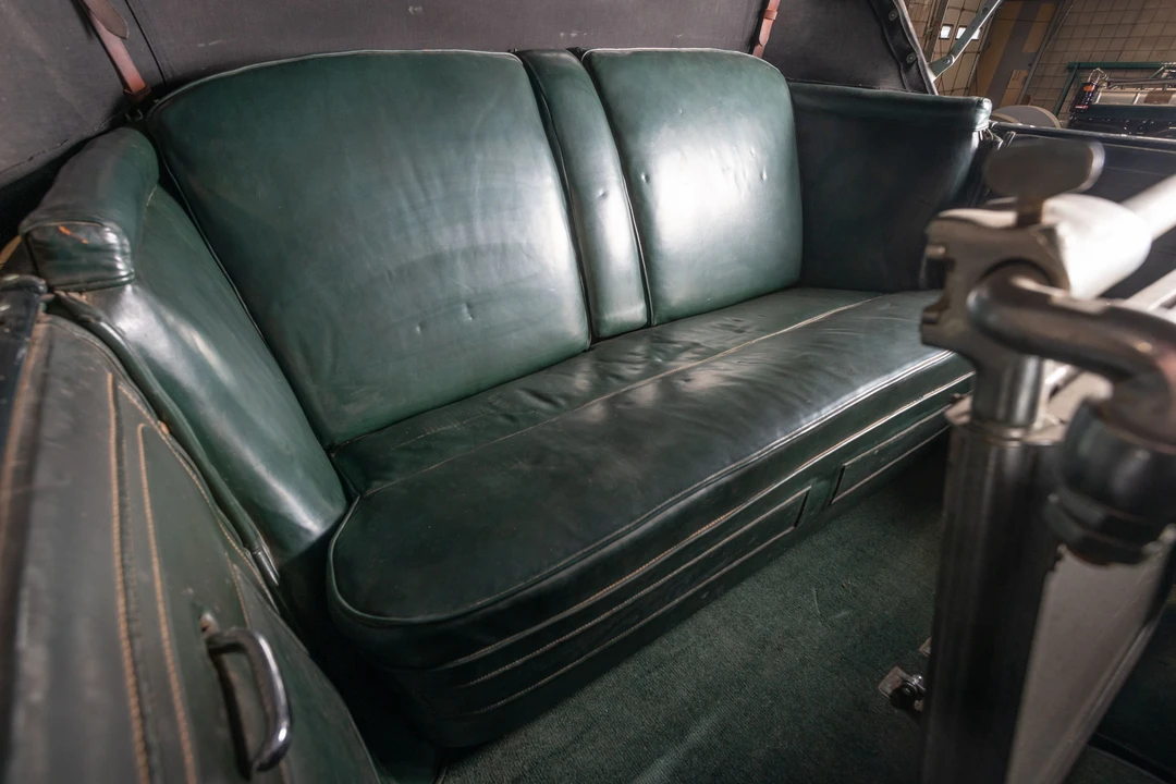 1931 Cadillac V-12 - Image 3 of 15