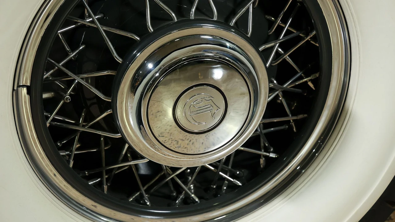 1931 Chrysler Imperial Pre-War - Image 9 of 31