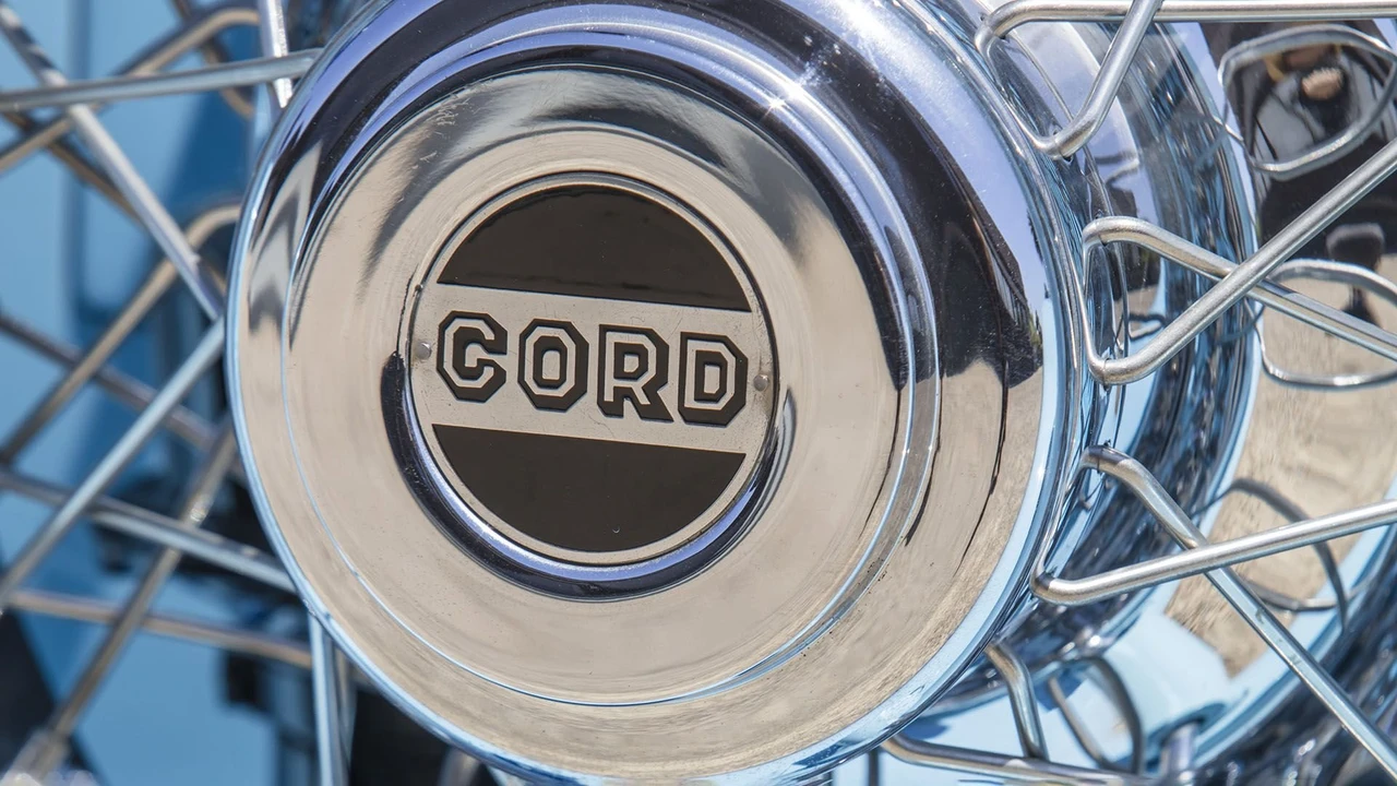 1931 Cord 810 & 812 - Image 30 of 31