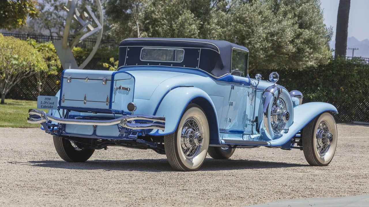 1931 Cord 810 & 812 - Image 14 of 31