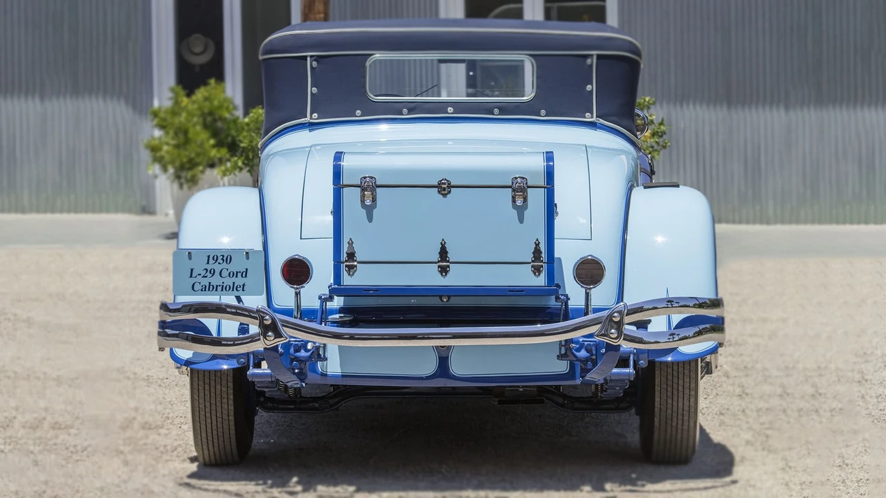 1931 Cord 810 & 812 - Image 4 of 31