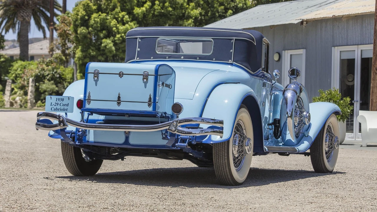 1931 Cord 810 & 812 - Image 18 of 31