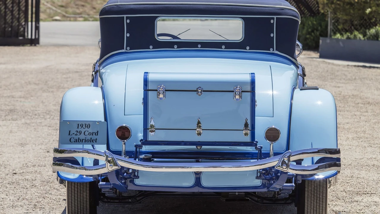 1931 Cord 810 & 812 - Image 6 of 31