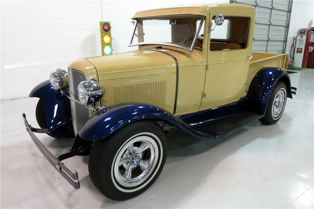 1931 Ford Model A Pickup & Model AA - Image 2 of 5