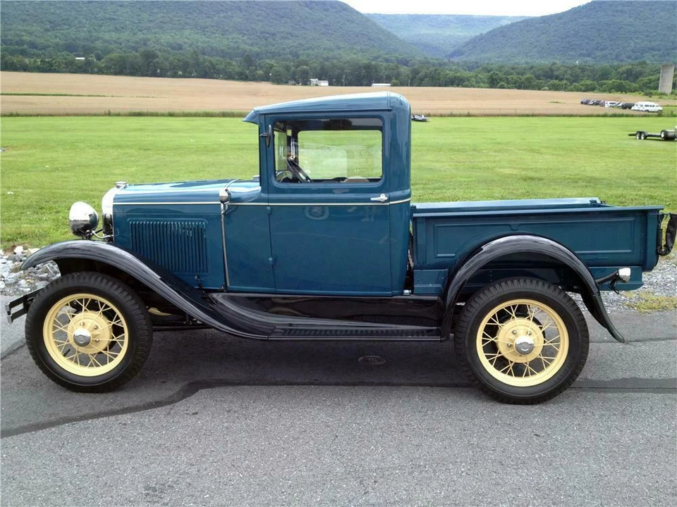 1931 Ford Model A Pickup & Model AA - Image 5 of 5
