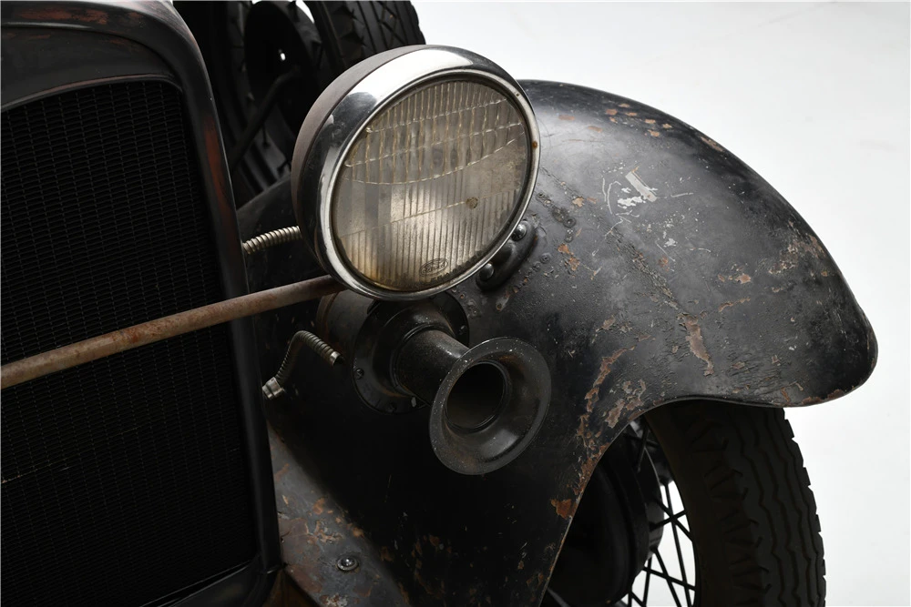 1931 Ford Model A Pickup & Model AA - Image 7 of 9
