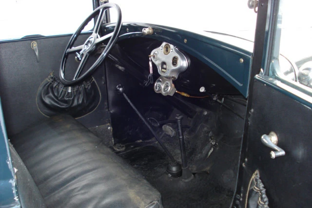 1931 Ford Model A Pickup & Model AA - Image 4 of 7