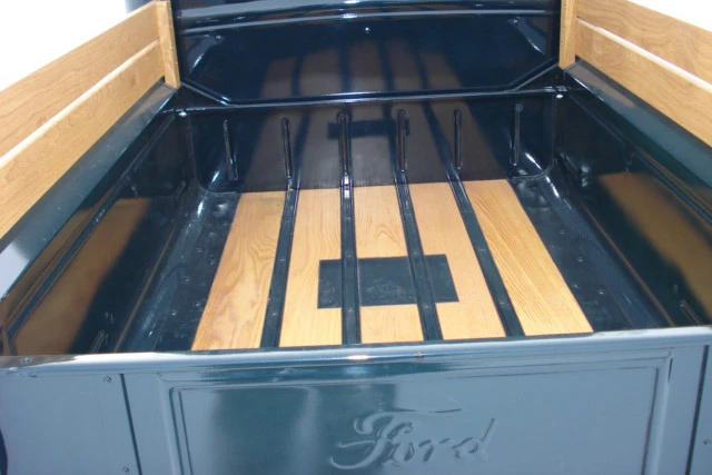 1931 Ford Model A Pickup & Model AA - Image 6 of 7