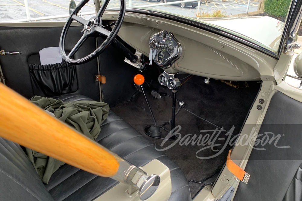 1931 Ford Model A Pickup & Model AA - Image 3 of 9