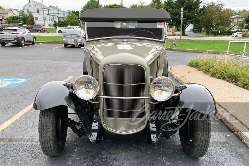 1931 Ford Model A Pickup & Model AA - Image 4 of 9