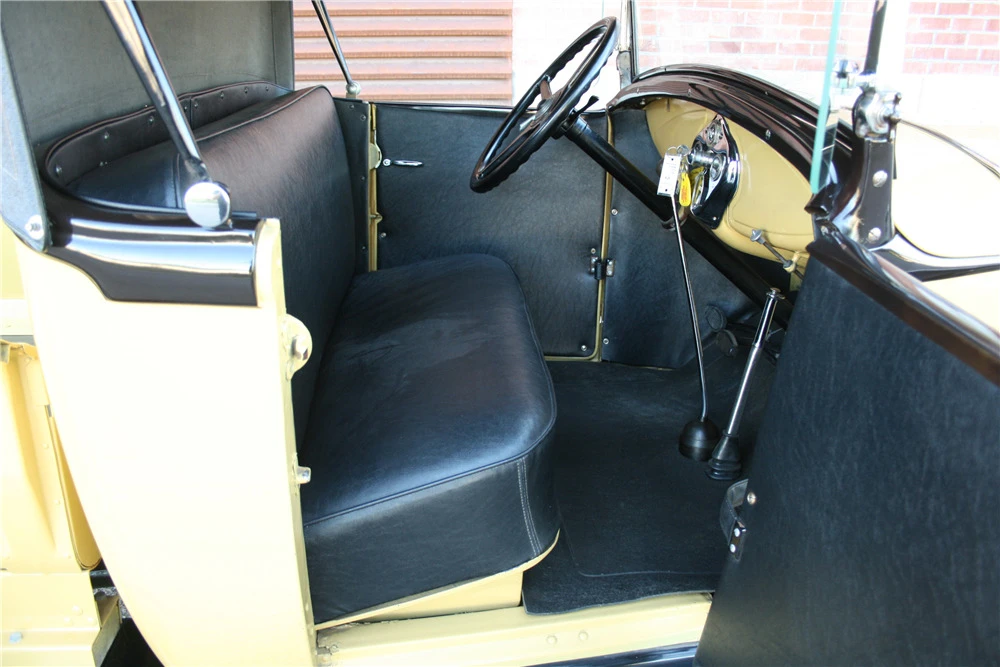 1931 Ford Model A Pickup & Model AA - Image 4 of 6