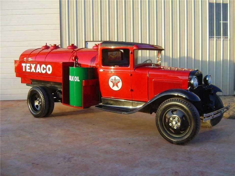 1931 Ford Model A Pickup & Model AA - Image 4 of 4