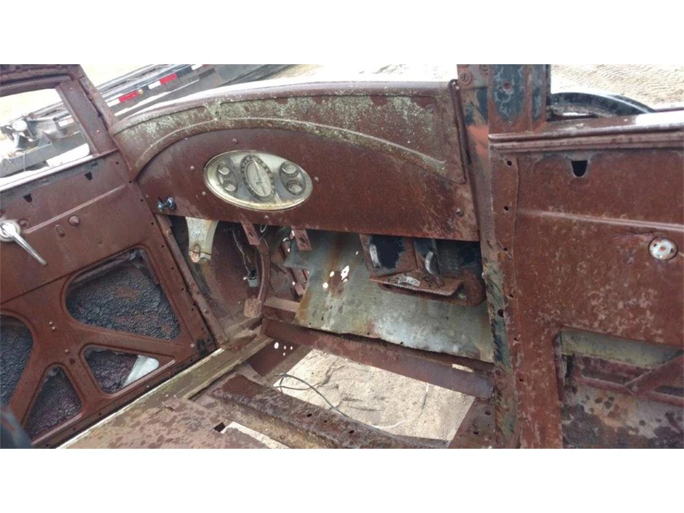 1931 Ford Model A Pickup & Model AA - Image 6 of 9