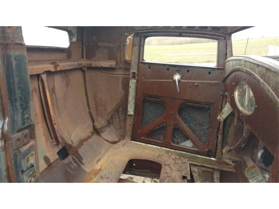 1931 Ford Model A Pickup & Model AA - Image 8 of 9