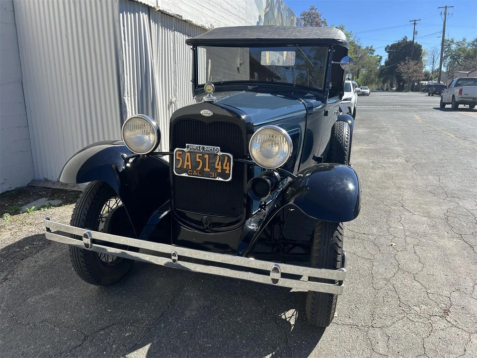 1931 Ford Model A Pickup & Model AA - Image 5 of 18