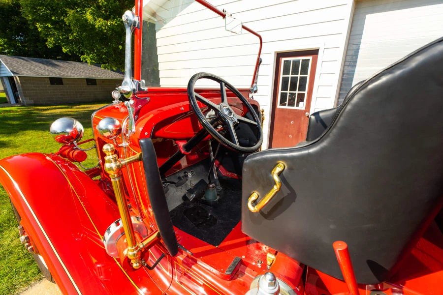 1931 Ford Model A Pickup & Model AA - Image 5 of 18