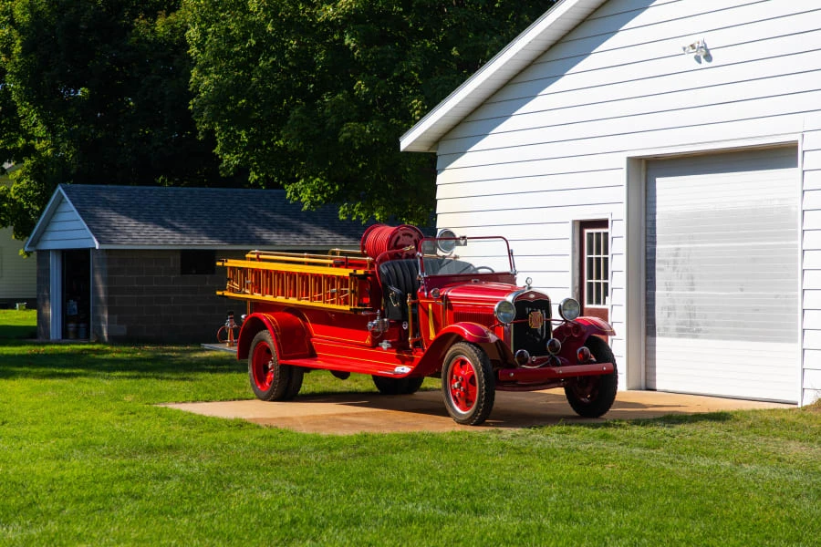 1931 Ford Model A Pickup & Model AA - Image 4 of 18