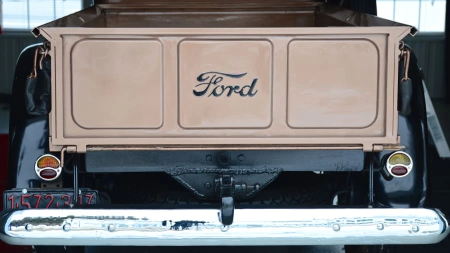1931 Ford Model A Pickup & Model AA - Image 8 of 11