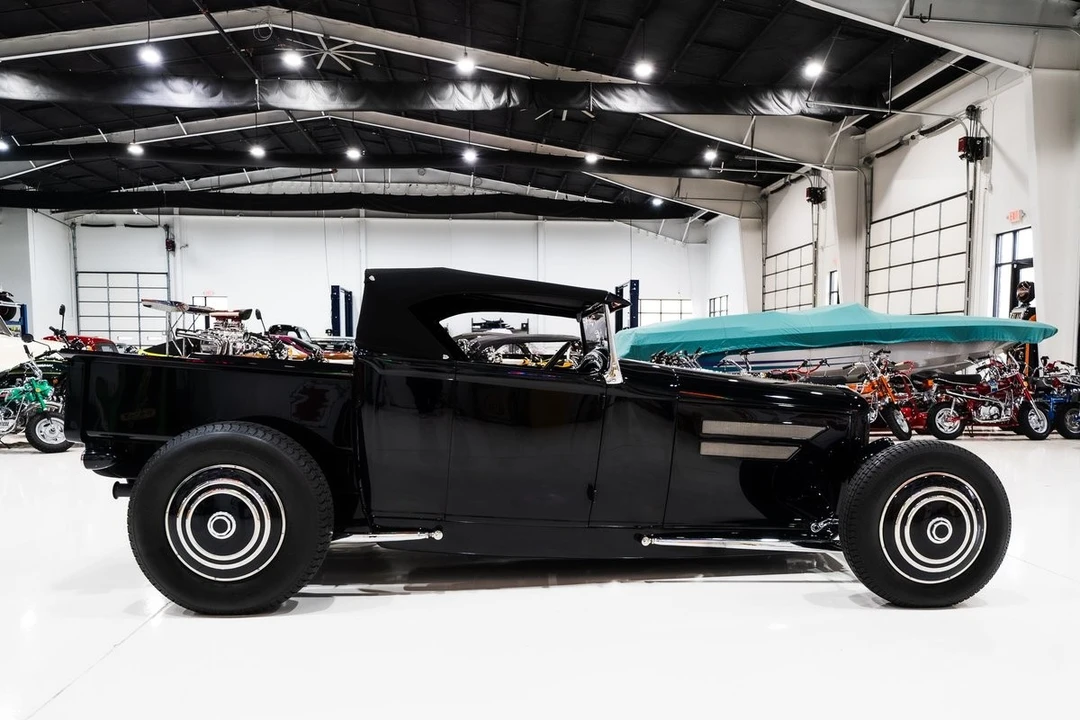 1931 Ford Model A Pickup & Model AA - Image 27 of 31