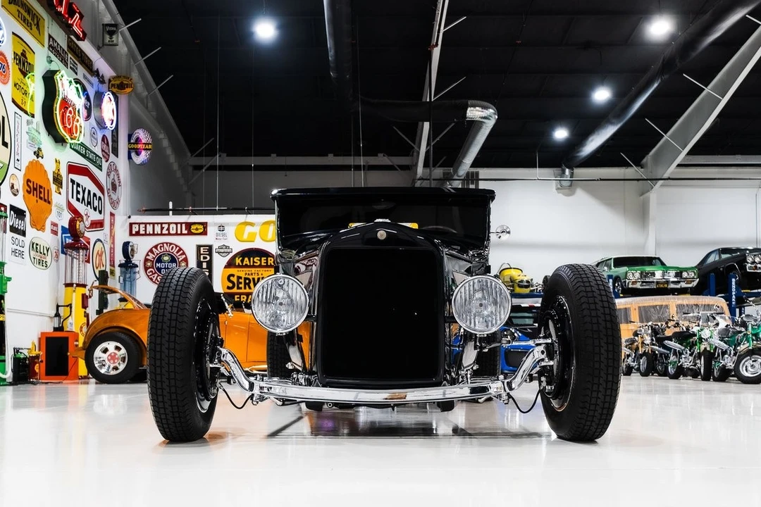 1931 Ford Model A Pickup & Model AA - Image 8 of 31