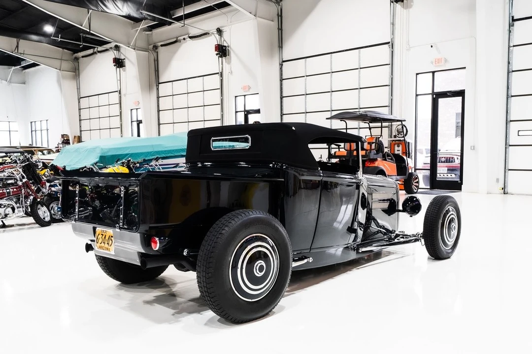 1931 Ford Model A Pickup & Model AA - Image 16 of 31
