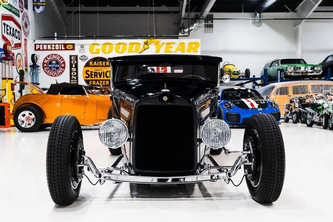 1931 Ford Model A Pickup & Model AA - Image 9 of 31