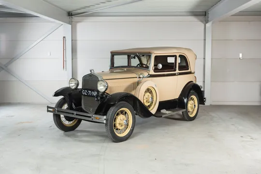 1931 Ford Model A 400 Cabriolet