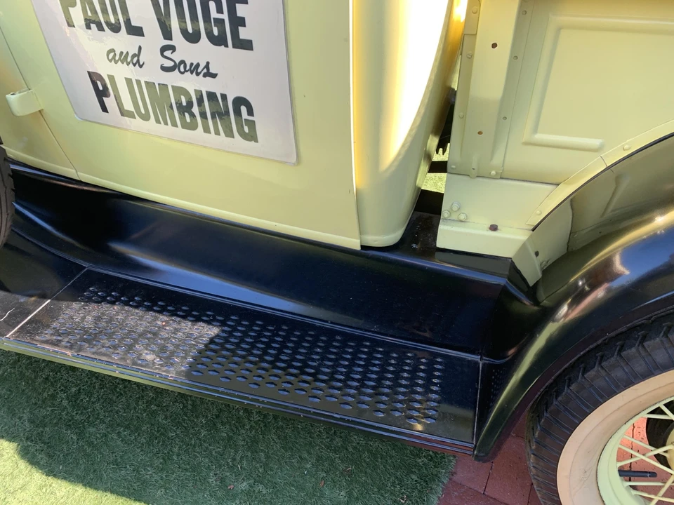 1931 Ford Model A Pickup & Model AA - Image 29 of 31