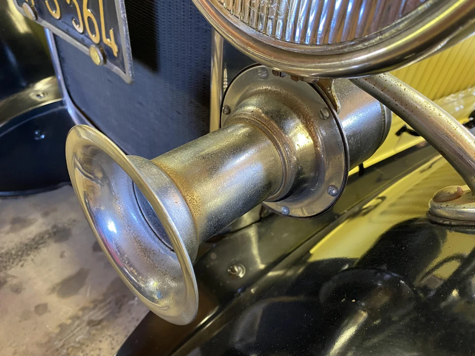 1931 Ford Model A Pickup & Model AA - Image 27 of 31
