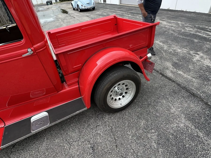 1931 Ford Model A Pickup & Model AA - Image 4 of 9