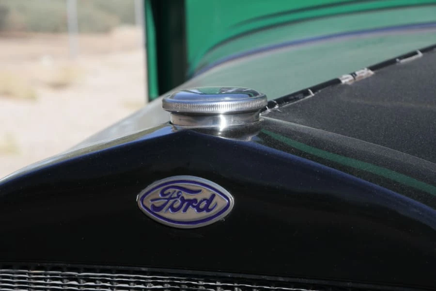 1931 Ford Model A Pickup & Model AA - Image 10 of 12