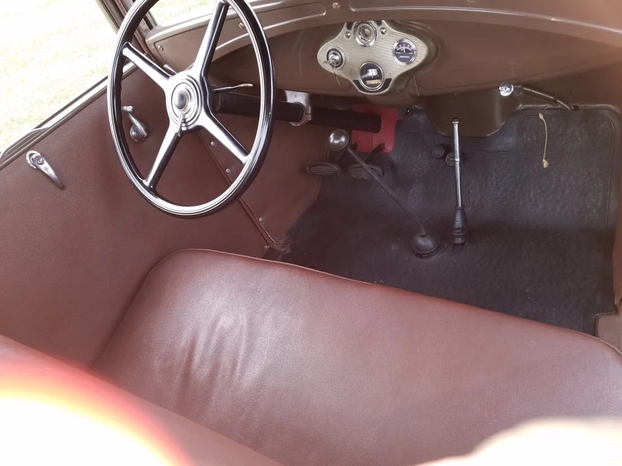 1931 Ford Model A Pickup & Model AA - Image 3 of 4