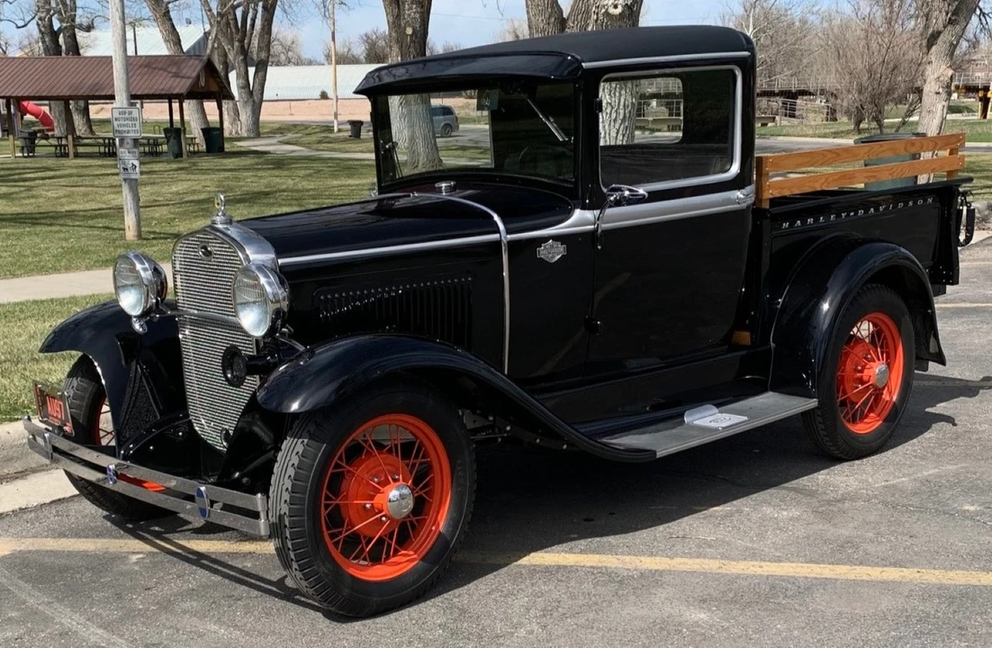 1931 Ford Model A Pickup & Model AA - Image 4 of 31