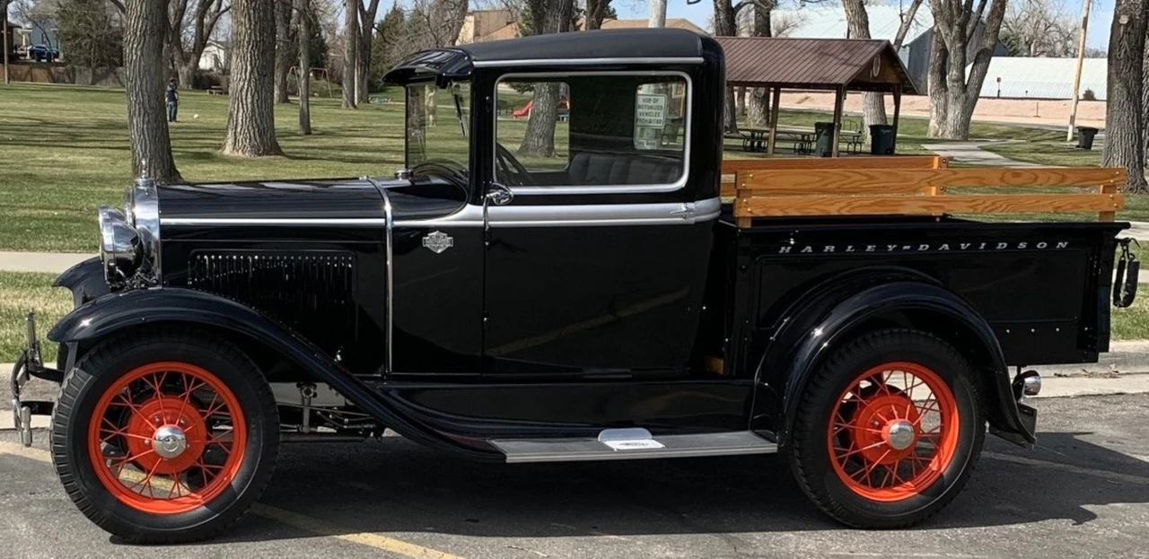 1931 Ford Model A Pickup & Model AA - Image 5 of 31