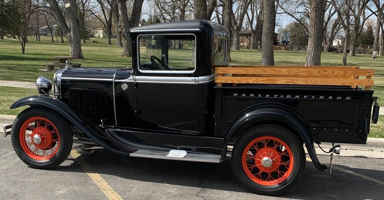 1931 Ford Model A Pickup & Model AA - Image 8 of 31
