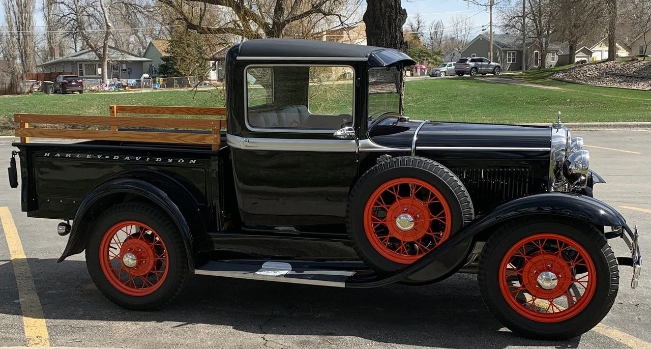 1931 Ford Model A Pickup & Model AA - Image 18 of 31