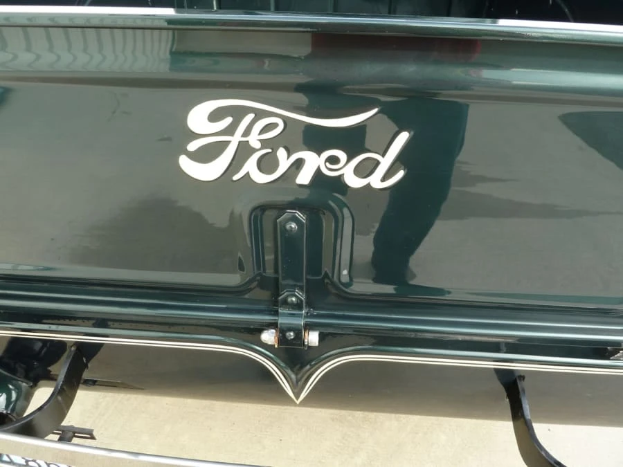 1931 Ford Model A Pickup & Model AA - Image 5 of 5