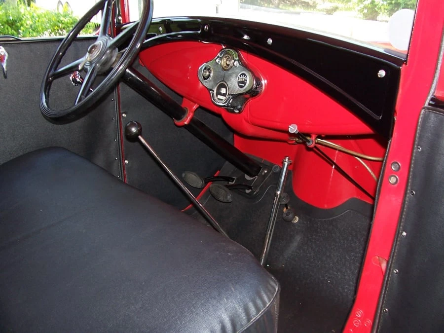 1931 Ford Model A Pickup & Model AA - Image 3 of 7