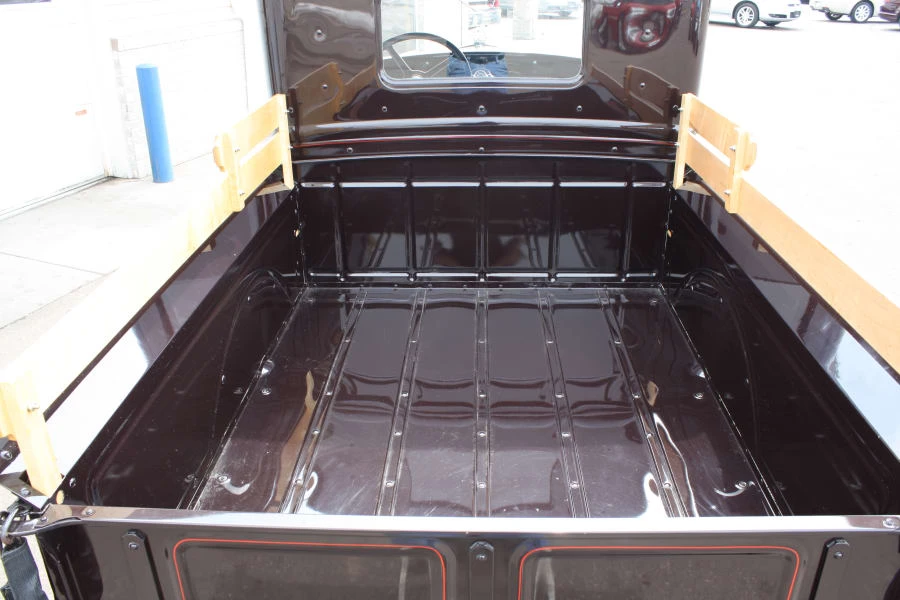 1931 Ford Model A Pickup & Model AA - Image 4 of 8