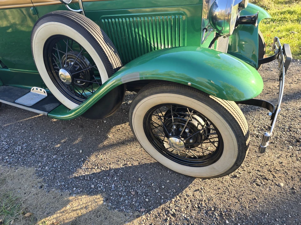 1931 Ford Model A Pickup & Model AA - Image 28 of 31