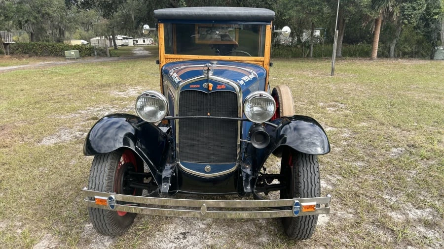 1931 Ford Model A Pickup & Model AA - Image 4 of 12