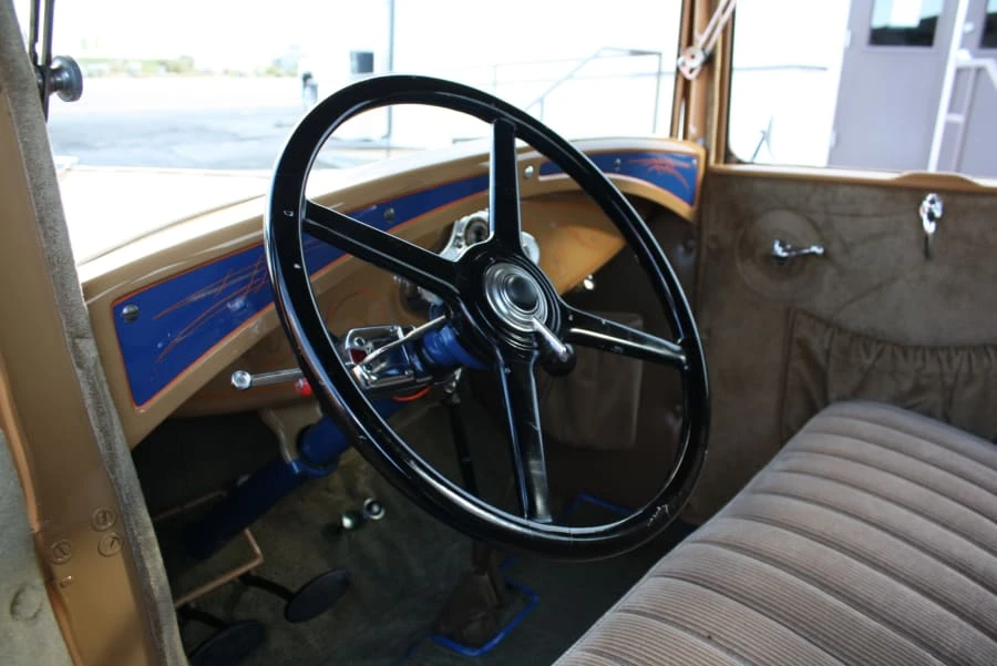 1931 Ford Model A Pickup & Model AA - Image 4 of 31