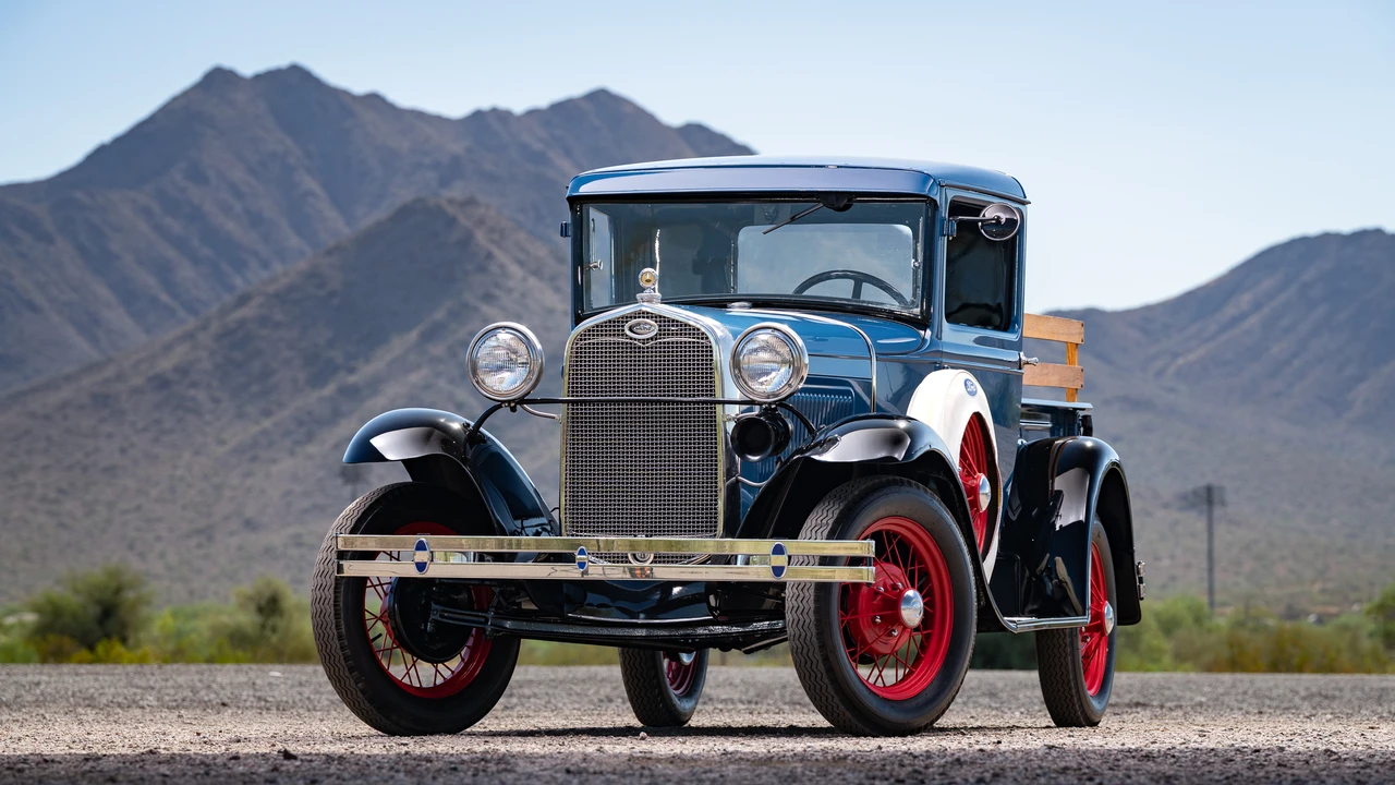 1931 Ford Model A Pickup & Model AA - Image 3 of 31