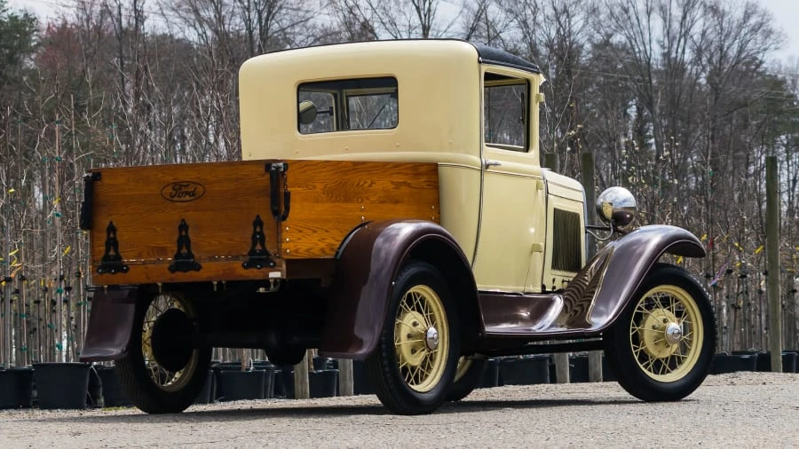1931 Ford Model A Pickup & Model AA - Image 3 of 12