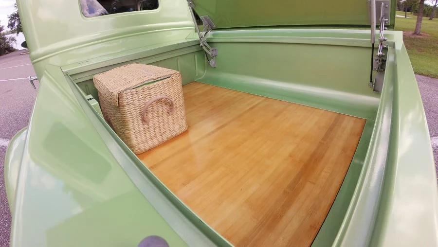 1931 Ford Model A Pickup & Model AA - Image 8 of 10