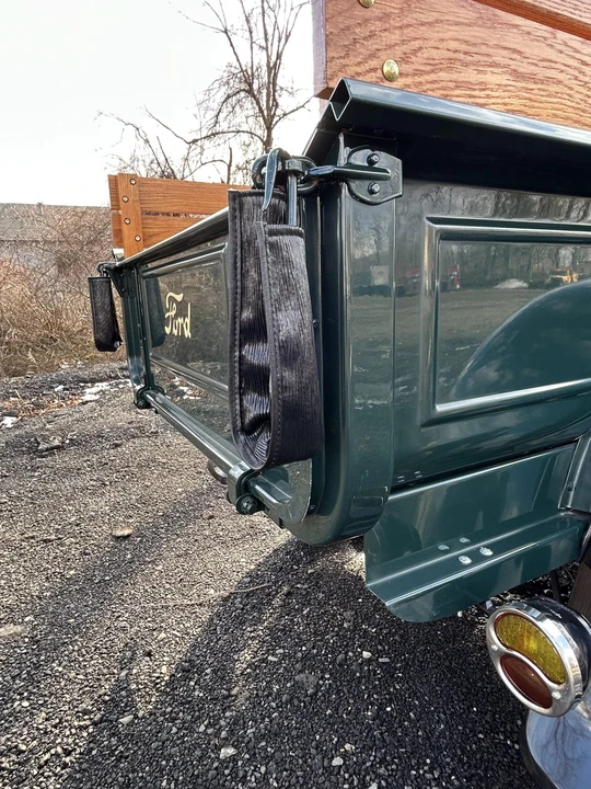1931 Ford Model A Pickup & Model AA - Image 28 of 31