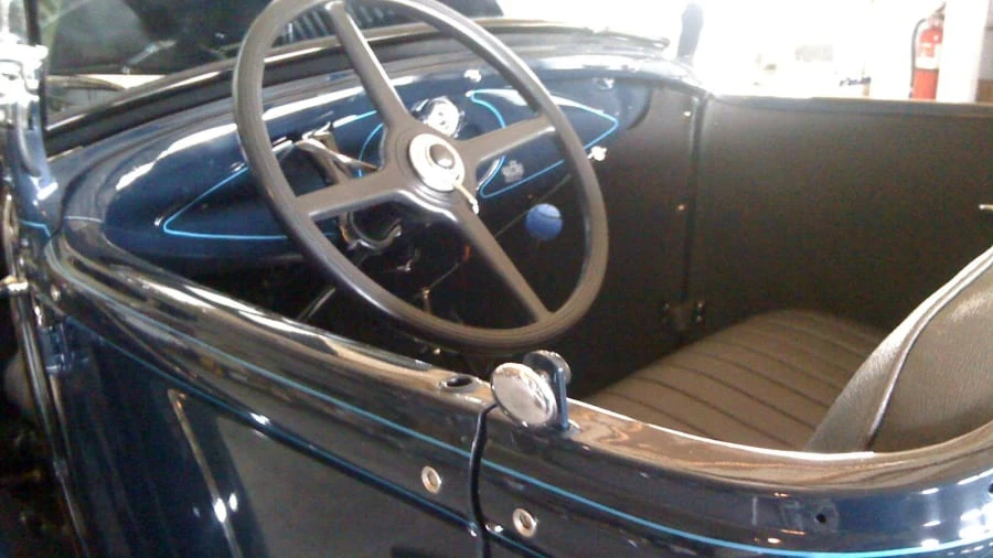 1931 Ford Model A Pickup & Model AA - Image 3 of 6